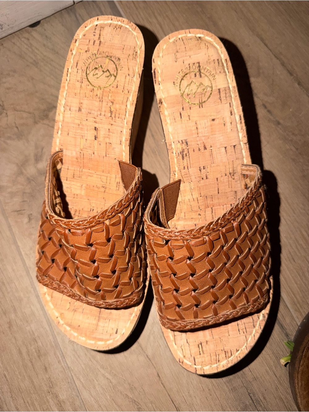 White Mountain Tan/ Brown Woven Cork Slide Sandal size 9